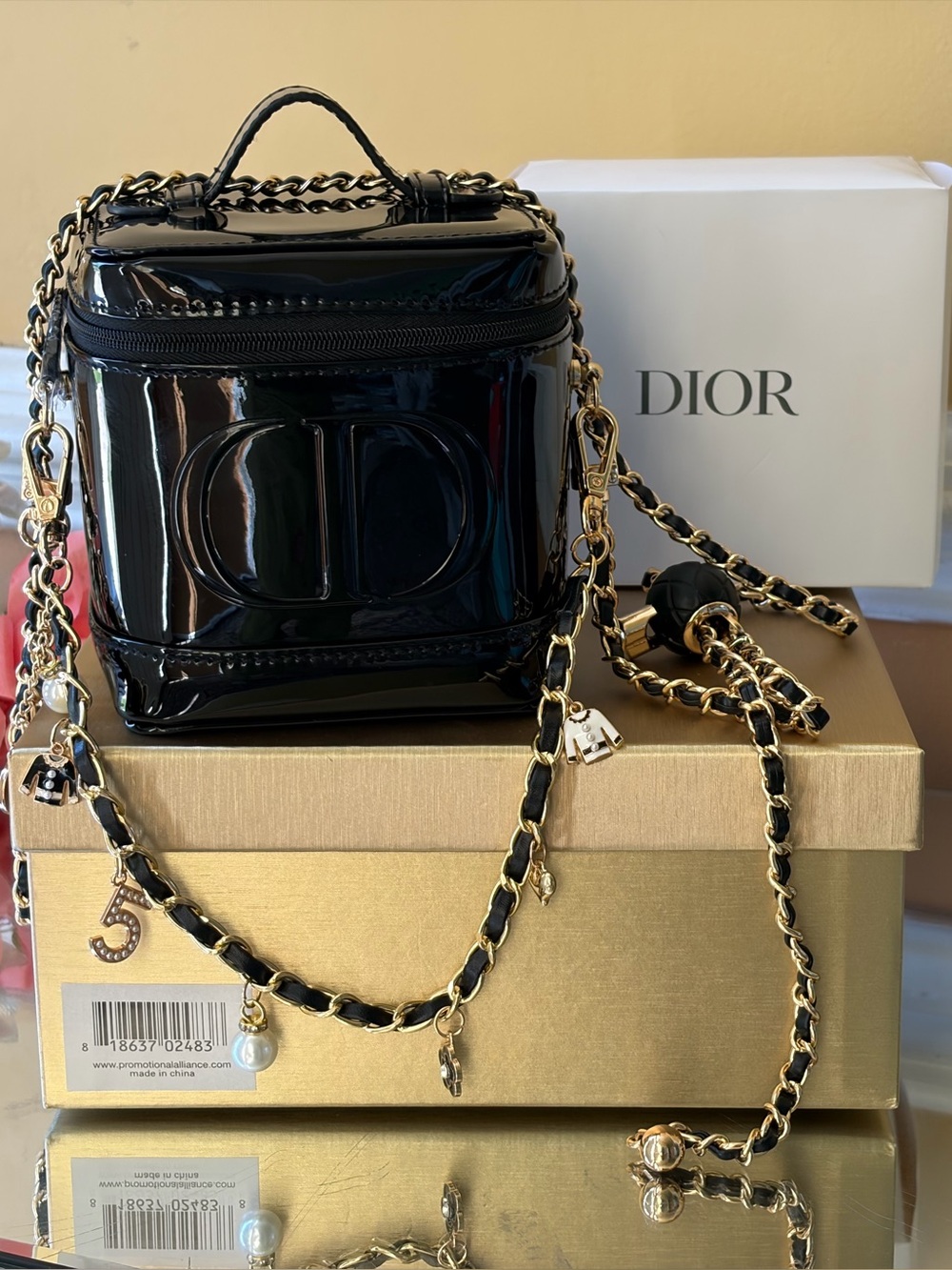 Dior Black CD Logo Vanity Case - Beauty - New in box
